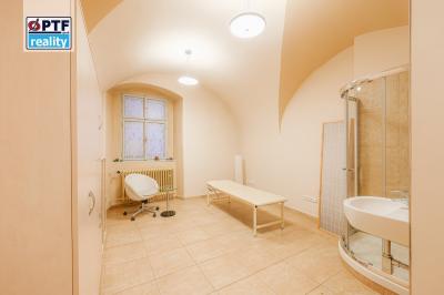 Pronájem / Komerční / Obchodní prostory